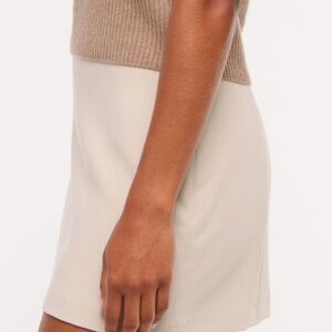 ABERCROMBIE&FITCH midrise tailored mini skirt  SZ.XL